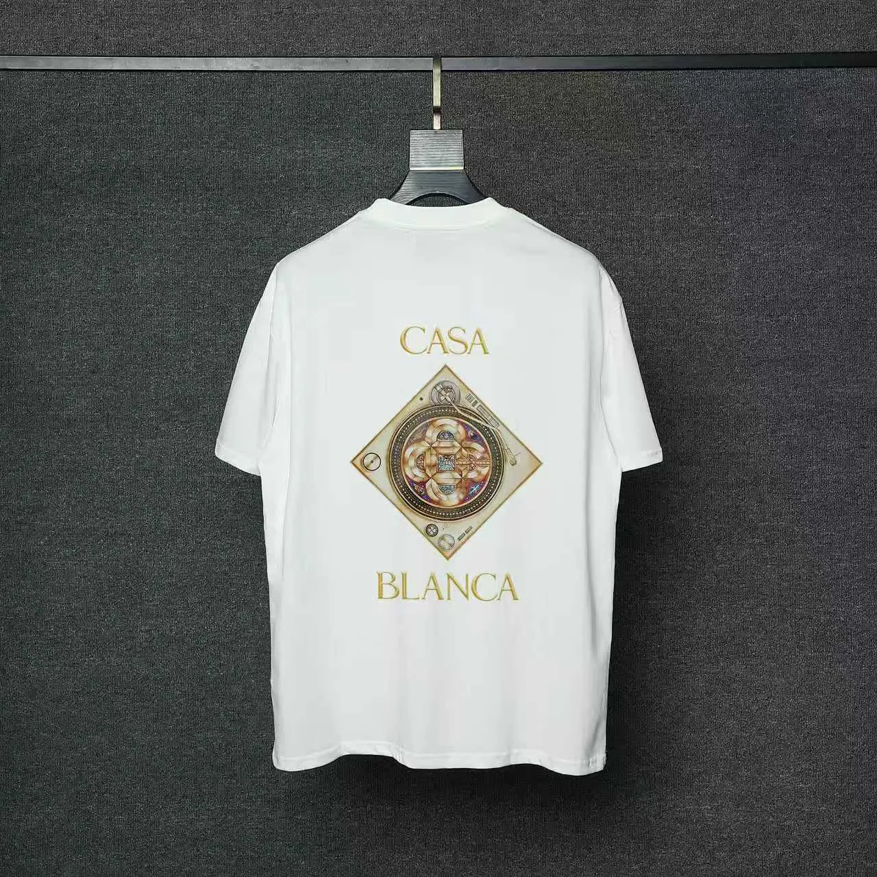 26ss CASABLANCA original printing process short-sleeved T-shirt original development using high-density double yarn pure cotton fabric upper body soft and comfortable color Black White Dark Green color Orange Pink Blue Royal Blue color cigarette powder 8 colors Sizes S M L XL